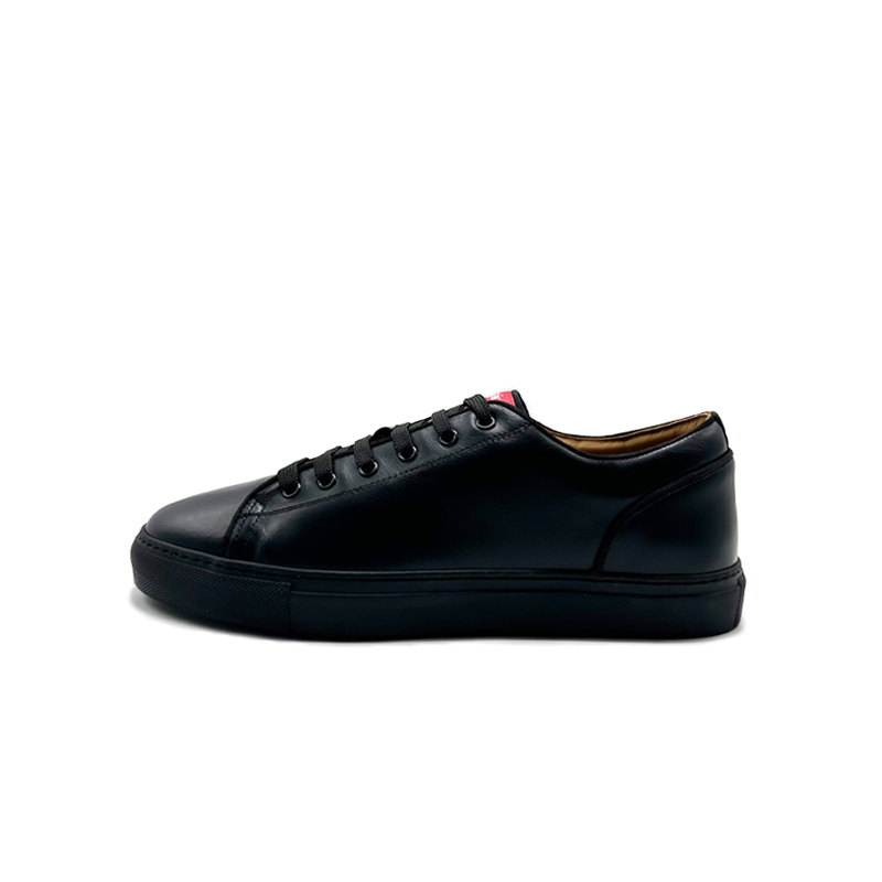 INIZIO | All Black