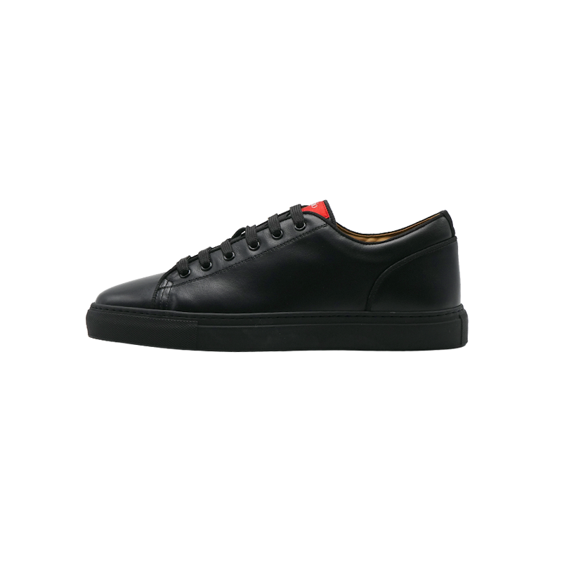 INIZIO | All Black