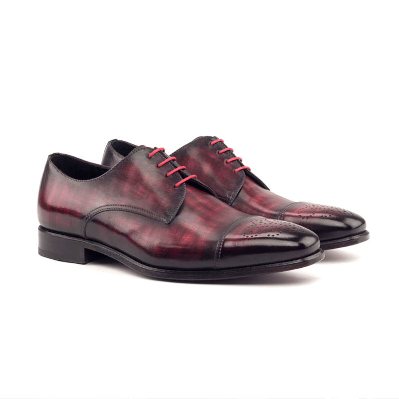 Genaio™ blake stitched Derby shoe. Captoe, patina done by hand with a burnished finishing.