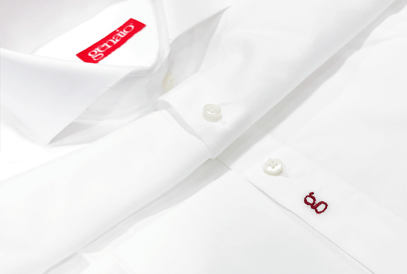 Genaio™ Handmade custom shirt in egyptian cotton from Albini and Monti. Finished with mother pearl buttons